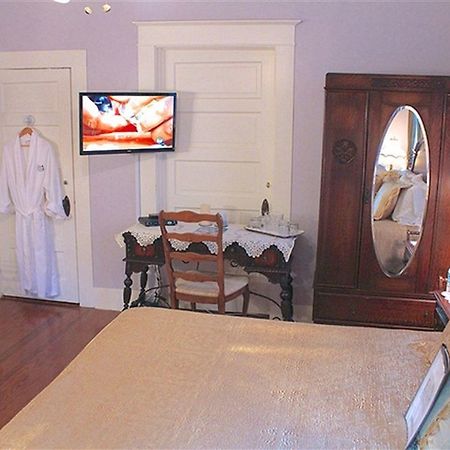 Evas Escape At The Gardenia Inn San Antonio Exterior photo