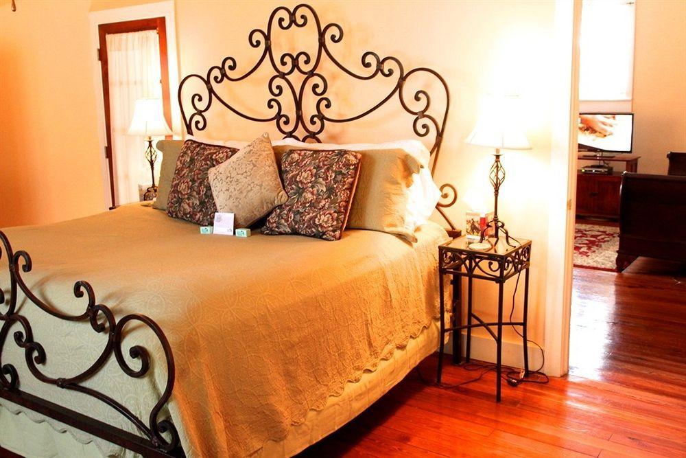 Evas Escape At The Gardenia Inn San Antonio Exterior photo